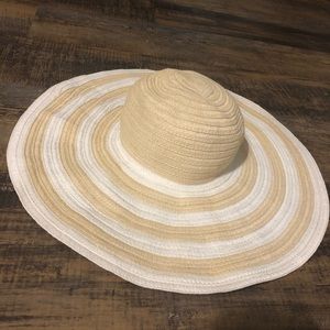 Vera Bradley Wide Brim Straw Hat